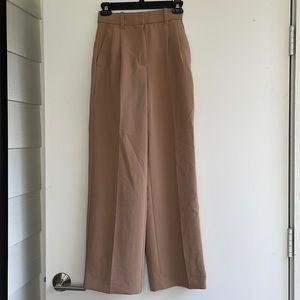 Aritzia Brown Effortless Pants size 00